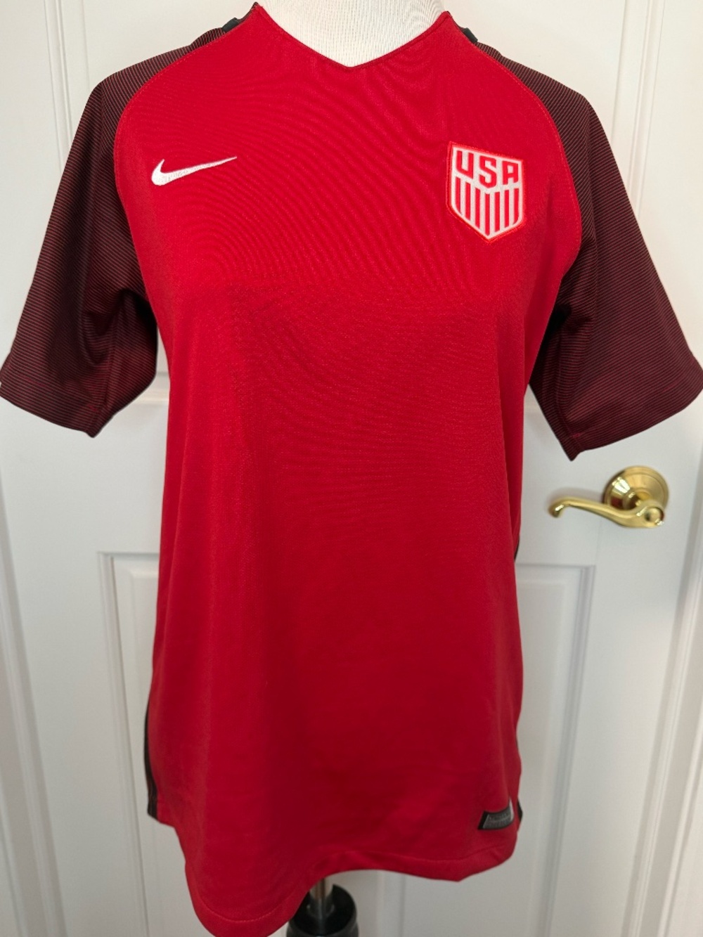 Nike Youth Size XL 2017 USMNT Red Third Kit Soccer Jersey